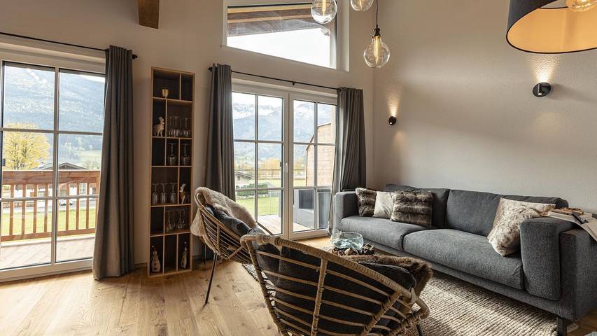 Ferienhaus für 10 Personen, mit Terrasse und Sauna sowie Garten in Uttendorf