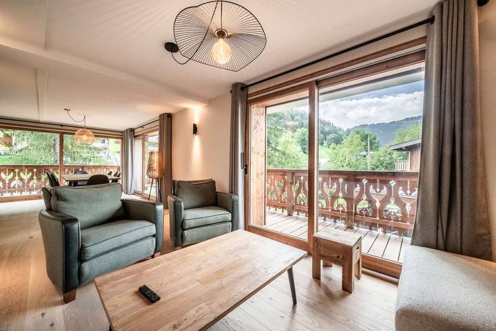 Holiday letting for 8 people, with balcony, child-friendly in Morzine
