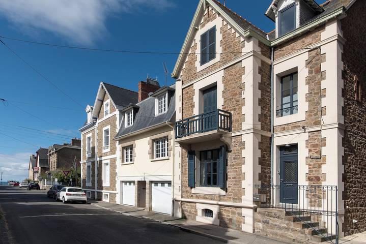 Location de vacances pour 7 personnes, avec Balcon ainsi que Terrasse et Jardin dans Thermes Marins de Saint-Malo