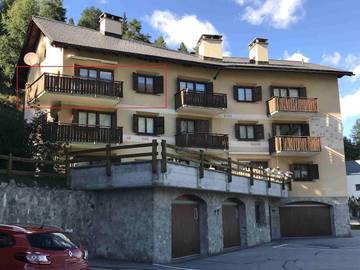 Ferienwohnung für 4 Personen, mit Balkon und Garten in Samedan