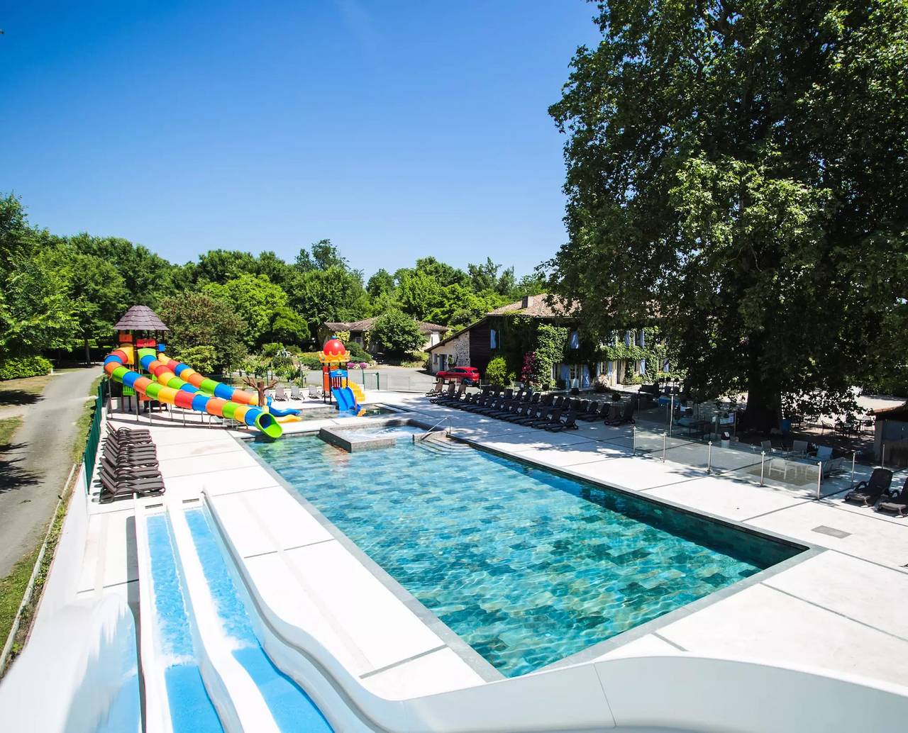 Chalet Classique Tradition 4 - 2 chambres 4 à 6 personnes - 4 pers. inclus dans le tarif in Martres-Tolosane, Haute-Garonne