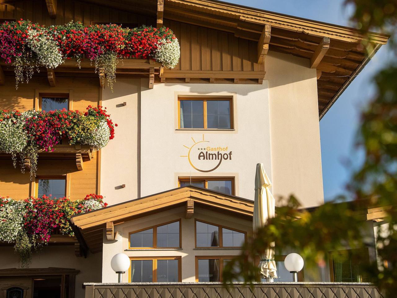 Gasthof Almhof - Doppelzimmer "Wilder Kaiser" in Thierbach, Wildschönau