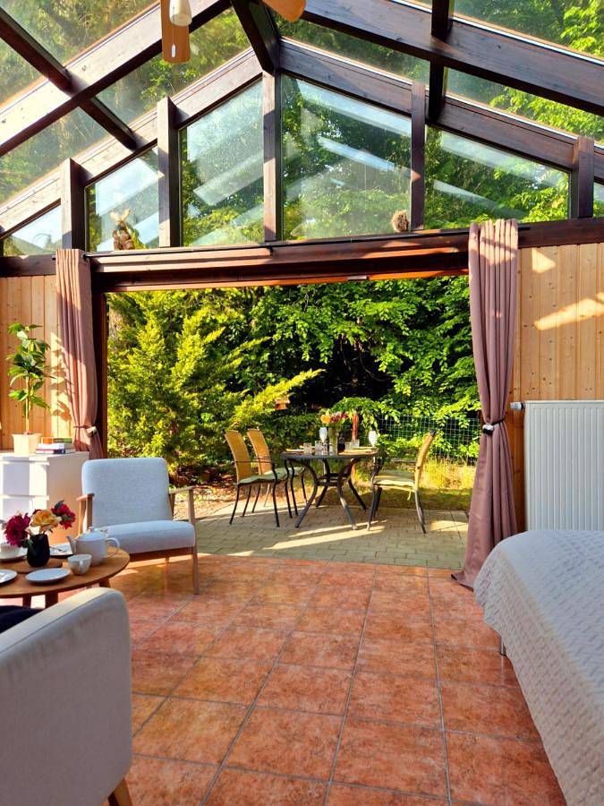 Ferienhaus für 4 Personen, mit Sauna und Ausblick sowie Garten, mit Haustier in Lahntal-Westerwald