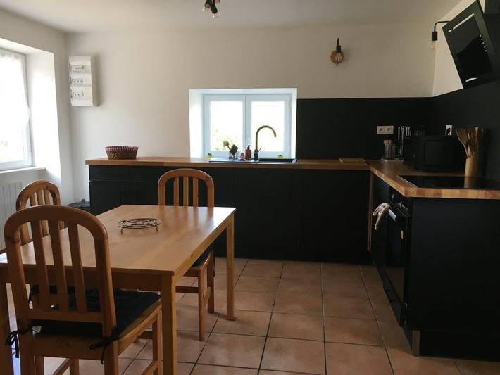 Location de vacances pour 2 personnes, avec vue et jardin, animaux acceptés à Dompierre-les-Ormes - 3