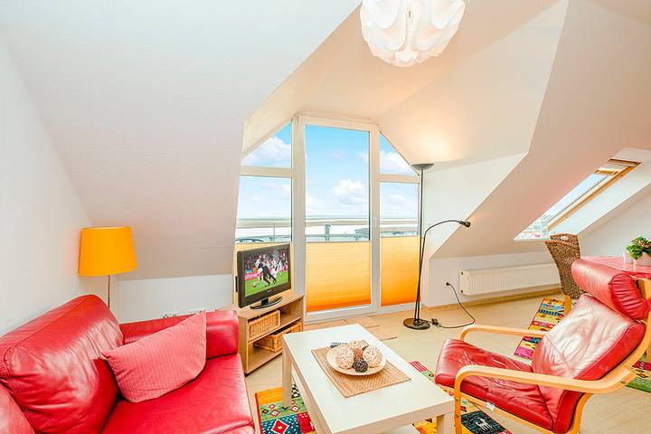 Ferienwohnung für 6 Personen, mit Balkon und Terrasse in Zingst - 2