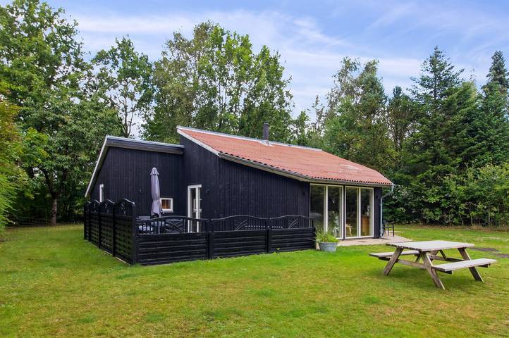 Ferienhaus für 8 Personen, mit Whirlpool und Pool sowie Sauna und Terrasse, mit Haustier in Arrild