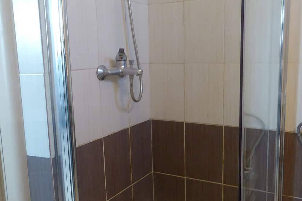 Ganze Wohnung, Große private Wohnung in einem traditionellen griechischen Dorf mit herrlichem Blick. in Paidochori, Chania und Umgebung