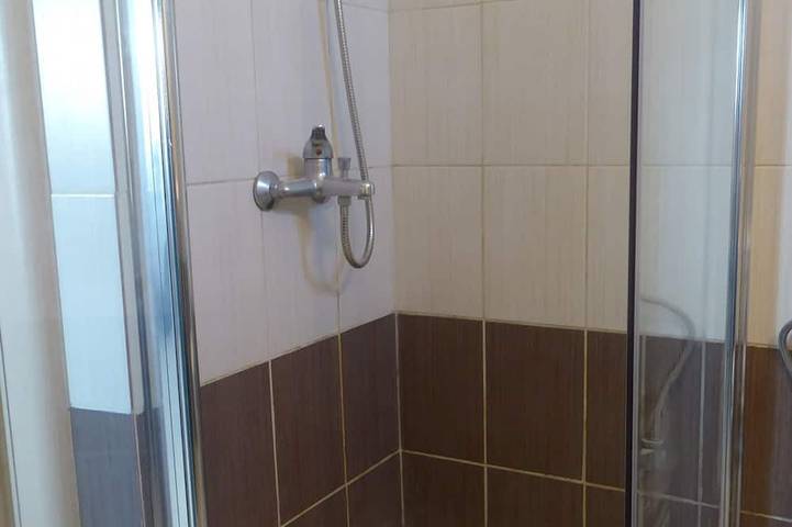 Appartement entier, Grand appartement privé dans un village grec traditionnel avec une vue imprenable. in Paidochori, Région de la Canée
