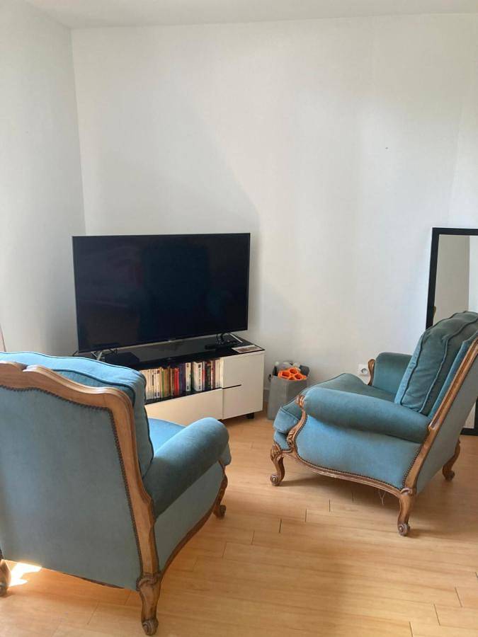Appartement entier, One-Bedroom Apartment in Saint-Philibert-de-la-Lézarde, Région du Havre