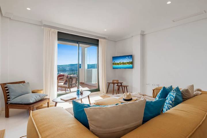 Ganze Wohnung, Ferienwohnung für 4 Personen mit Pool in Casares, Costa del Sol