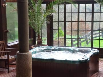 Gîte pour 4 personnes, avec terrasse ainsi que jacuzzi et jardin en Cotes-d'Armor
