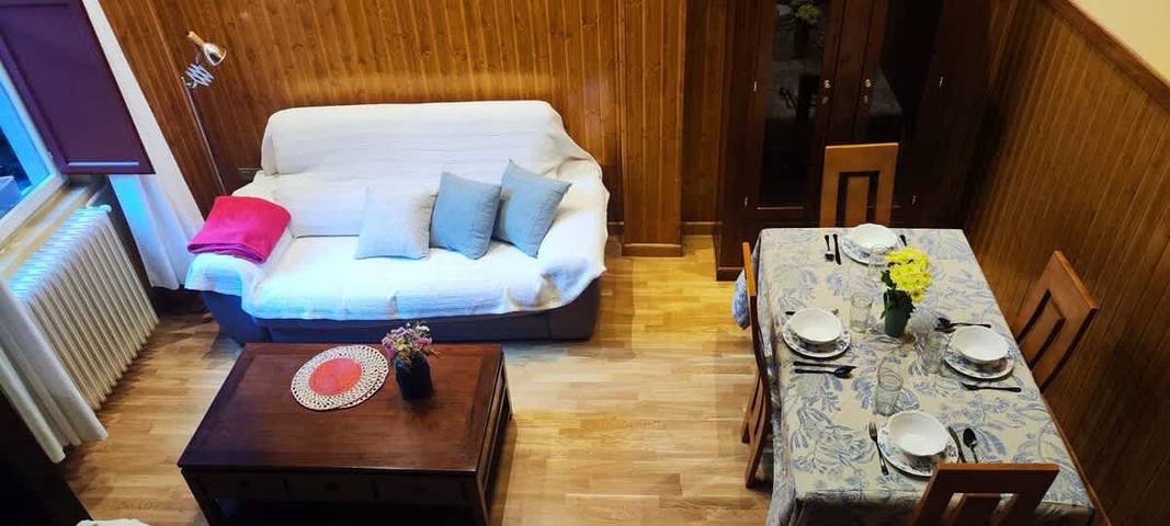 Entire apartment, León Centre Duplex · Quiet Courtyard · Sleeps 4 in León, Cordillera Cantábrica