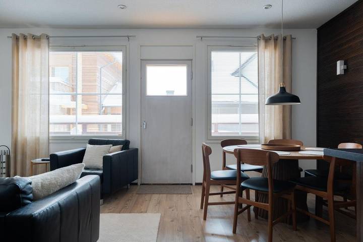 Ferienwohnung für 8 Personen, mit Ausblick und Terrasse sowie Sauna - 1