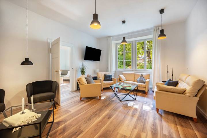Ferienwohnung für 10 Personen, mit Balkon und Garten