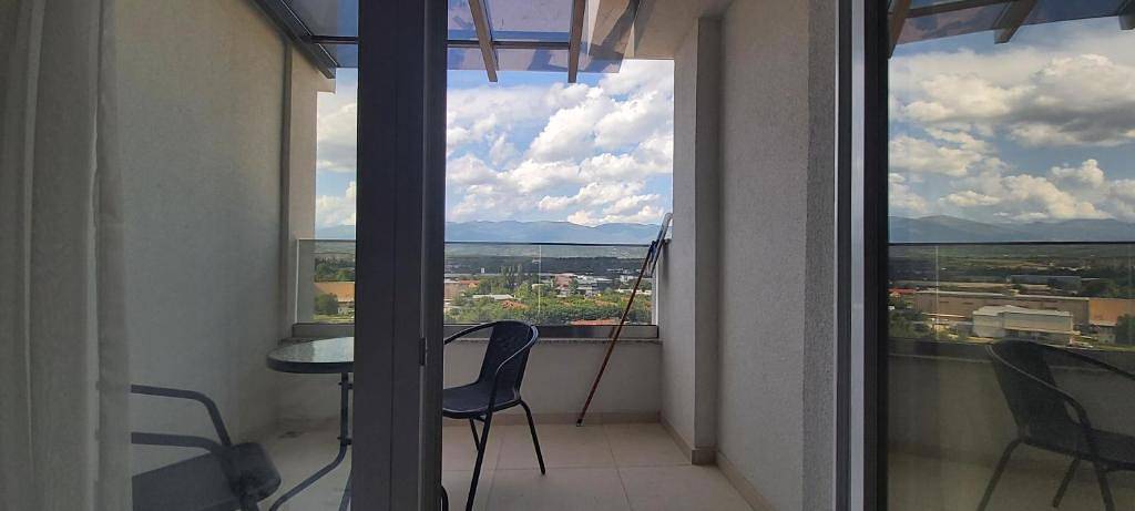Ganze Wohnung, Gemütliches Apartment in Skopje Moderner Komfort und malerische Aussicht in Skopje, Nordmazedonien