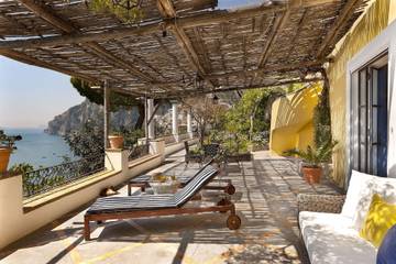 Ferienhaus für 4 Personen, mit Terrasse und Garten sowie Pool an der Amalfiküste