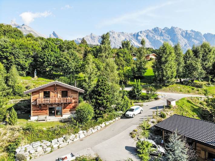 Chalet für 6 Personen, mit Balkon und Garten in Leytron
