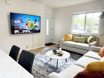 Vacation Rental for 8 Guests in San José, Silicon Valley, Picture 4