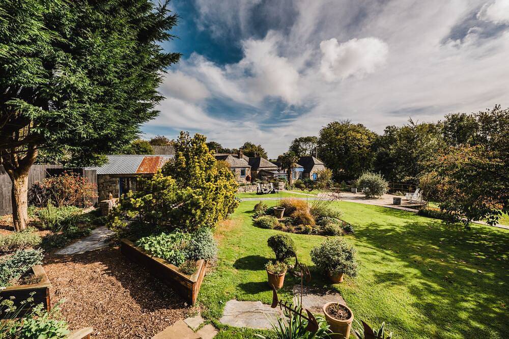 King-Ensuite with Bath-The Hideaway in Cornwall
