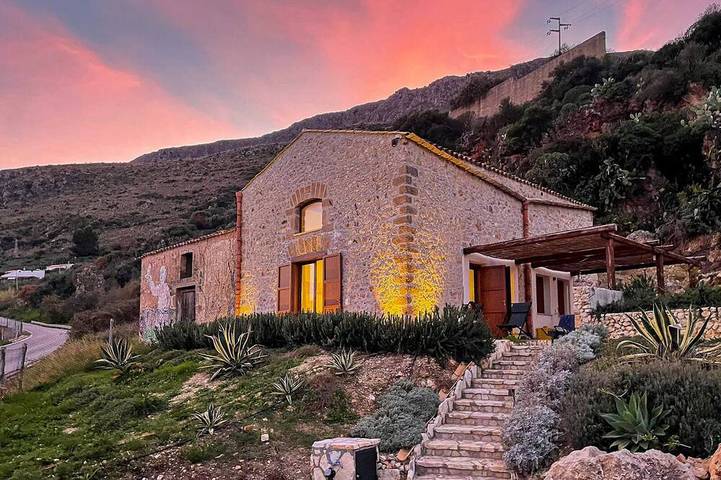 Holiday home for 8 people, with terrace and garden - 1