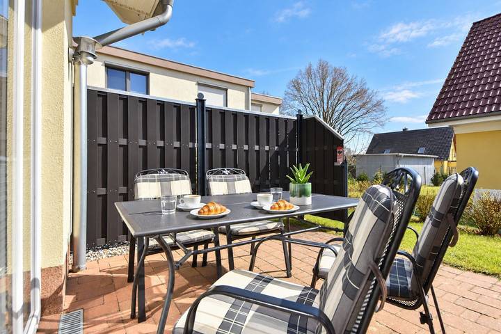 Ferienhaus Sonneninsel 5c - Ddh in ruhiger Lage mit Terrasse und 2 Bädern in Gothensee, Korswandt