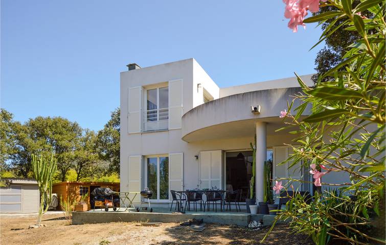 Gemütliche Wohnung mit Terrasse in der Nähe von Aregno Plage in Pigna (Korsika), Calvi und Umgebung