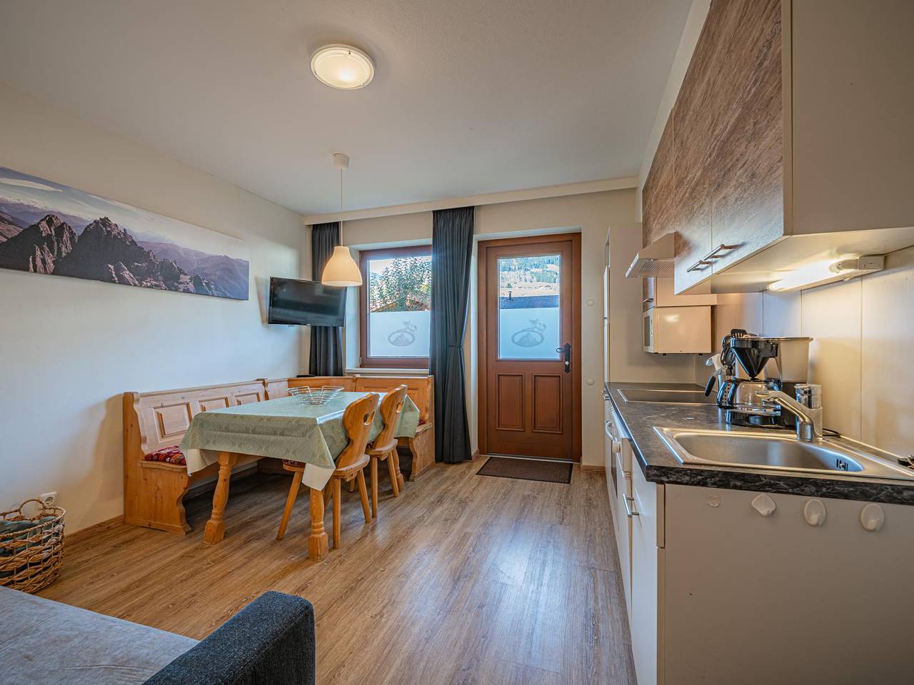 Entire apartment, Ground floor holiday flat with garden in Mittersill, Pinzgau