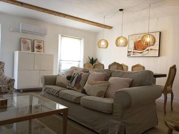 Gîte pour 6 personnes, avec vue à Puget-Ville