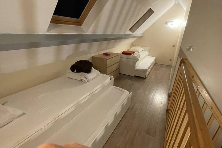 Location de vacances pour 16 personnes, avec terrasse ainsi que jardin et jacuzzi, animaux acceptés à Camparan - 3