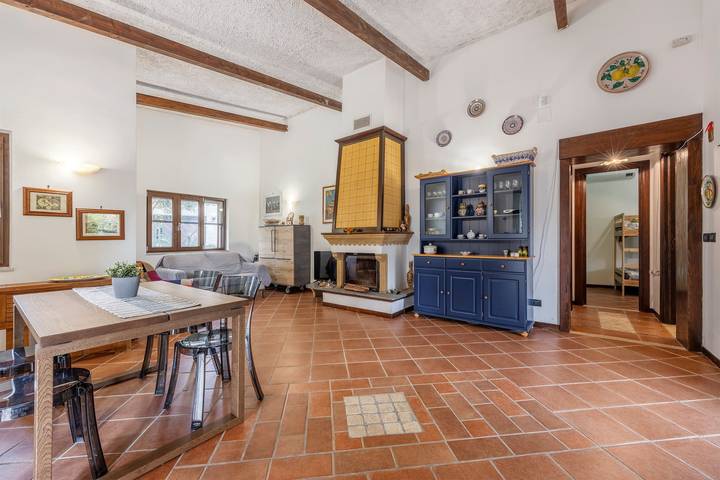 Villa 'Ellie' with Private Garden, Wi-Fi and Air Conditioning in Carini, Palermo provins