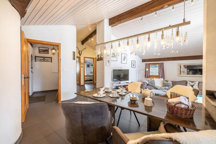 Ferienwohnung für 4 Personen, mit Balkon in Scuol