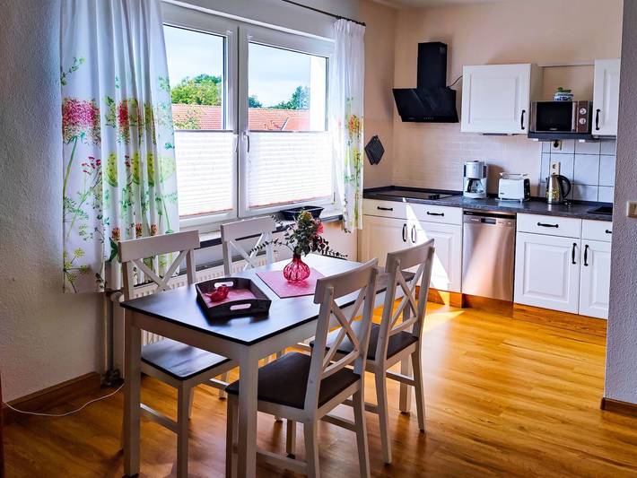 Ferienwohnung für 5 Personen, mit Sauna und Pool sowie Balkon in Binz