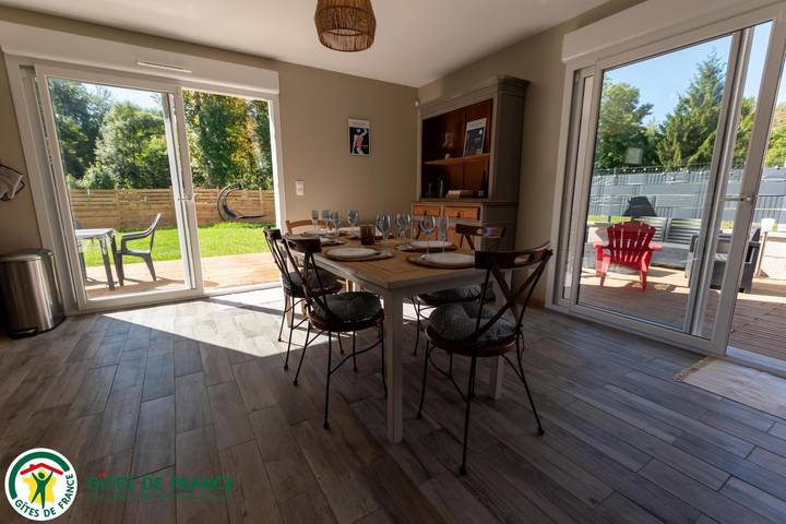 Gîte pour 6 personnes, avec jardin