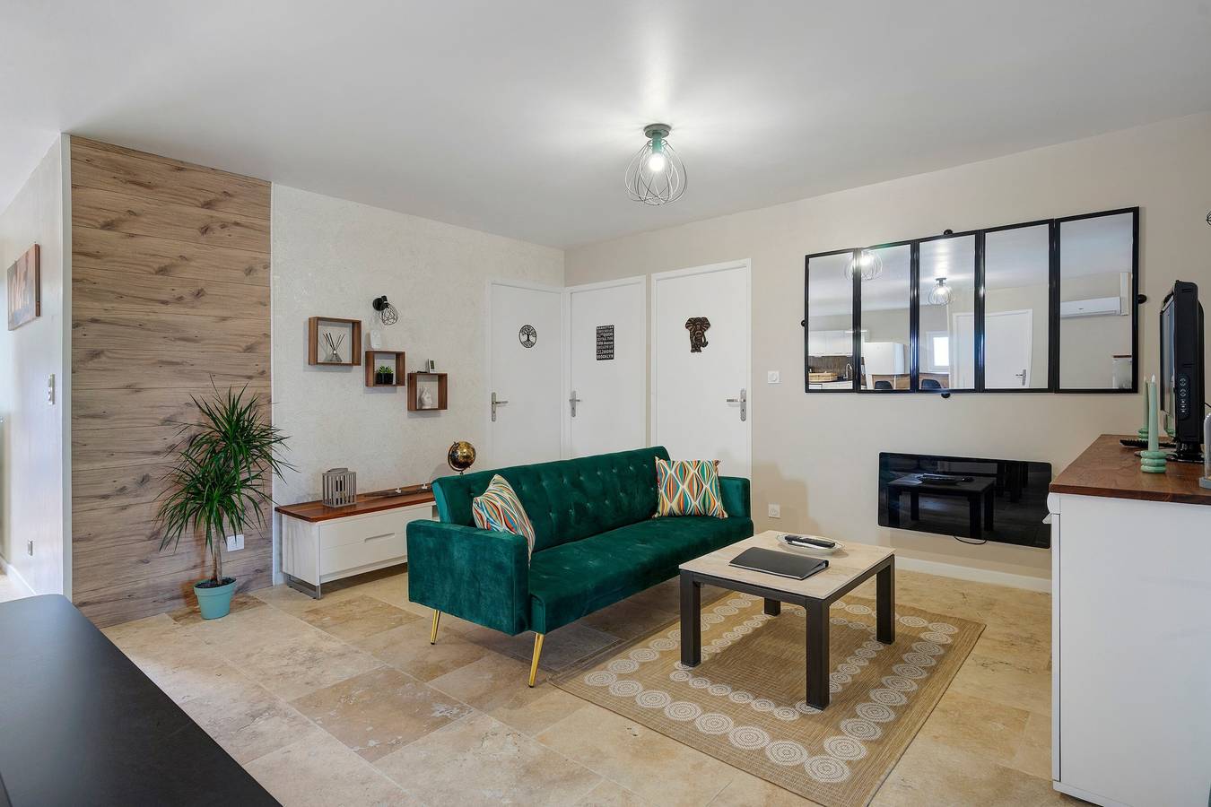 Maison de vacances « La Casa Andréa » avec piscine privée, Wi-Fi et climatisation in Villars-en-Pons, Région de Saintes