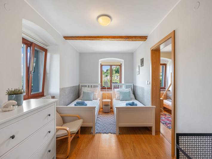 Ferienhaus für 7 Personen, mit Terrasse und Garten sowie Ausblick, mit Haustier in Tschechien - 4