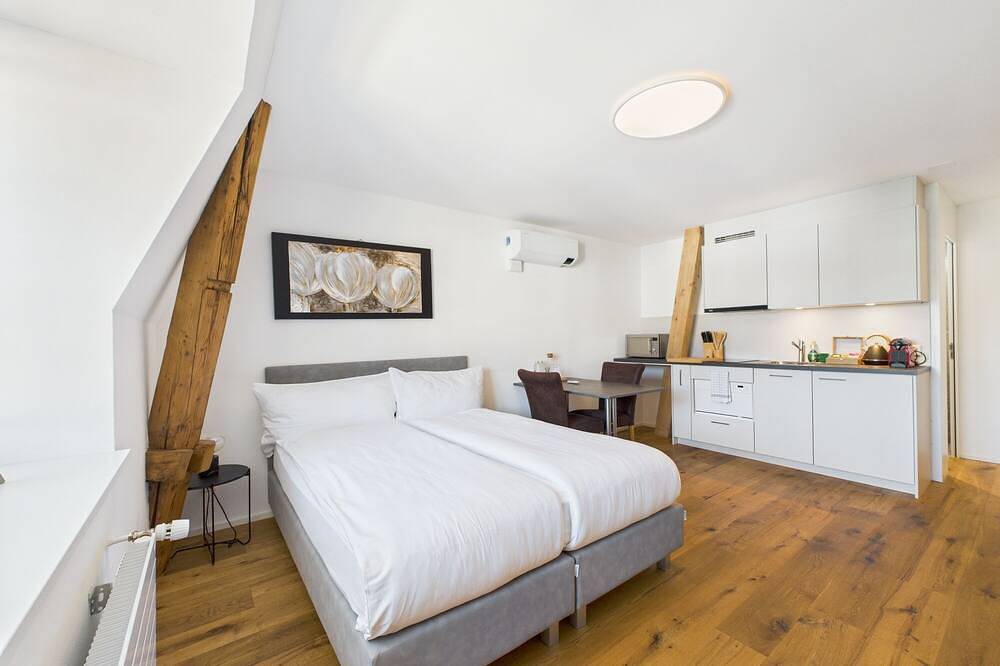 Ganze Wohnung, Top modernes Studio im Zentrum von Rapperswil - Schnyders Home Studio 2 in Rapperswil-Jona, Kanton St. Gallen