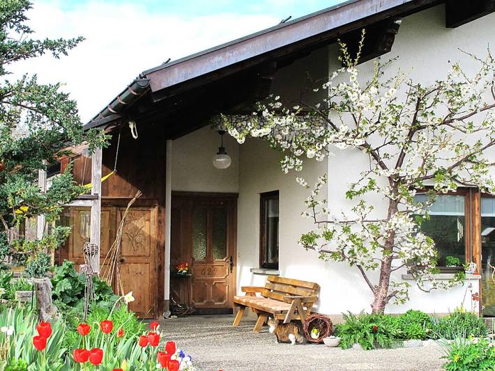 Ferienwohnung für 5 Personen, mit Terrasse und Garten in Alberschwende