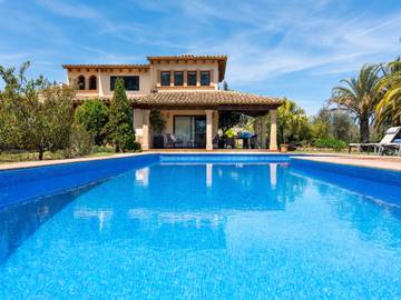 Villa in Pollença, Serra de Tramuntana für 8 