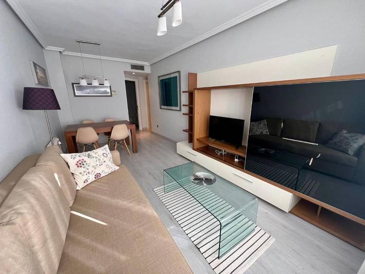 Appartement de vacances pour 4 personnes, avec jardin et terrasse ainsi que vue et piscine - 1