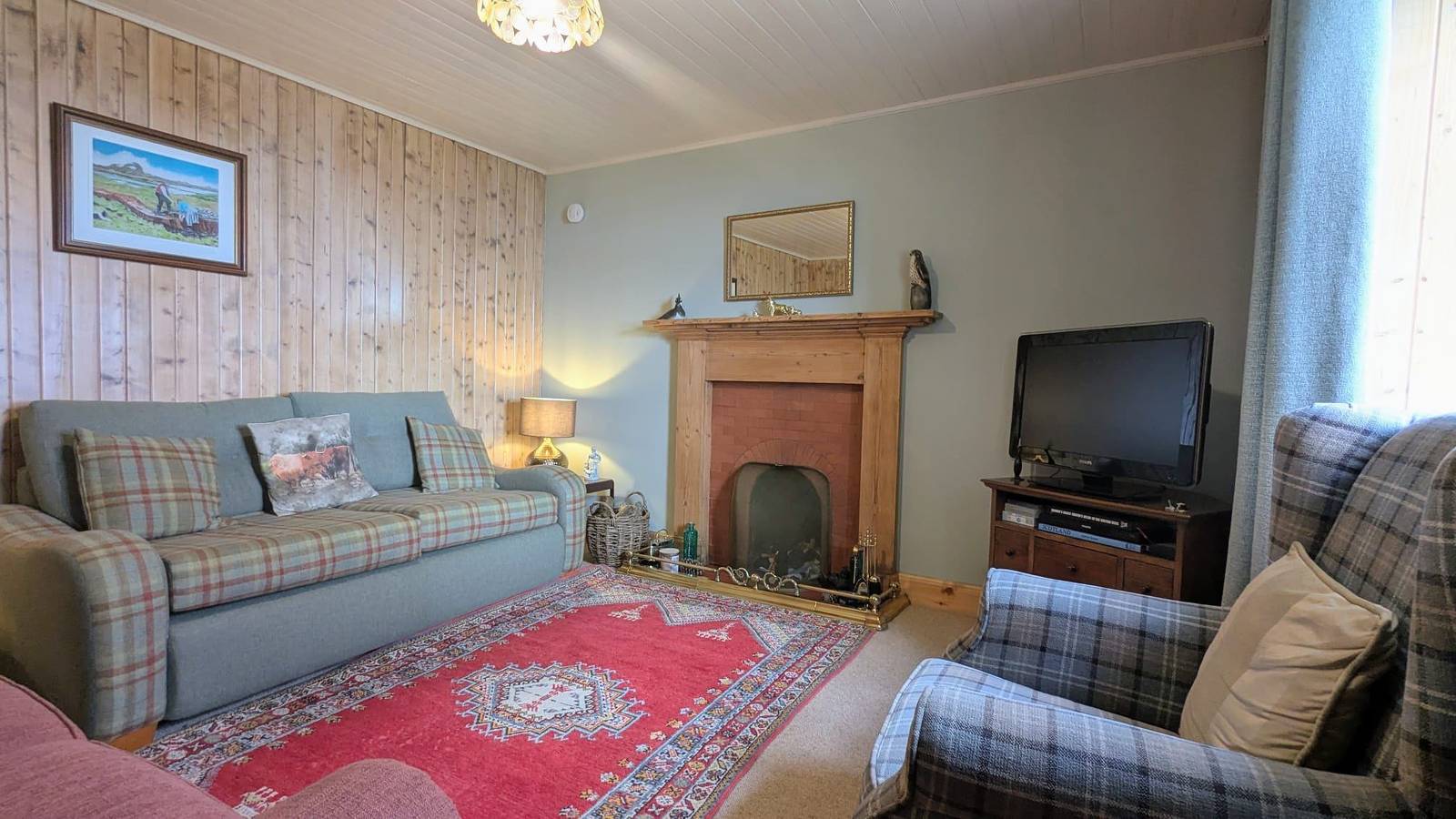 2-Bed Country Cottage, Sleeps 5 & Pet Friendly in Highlands