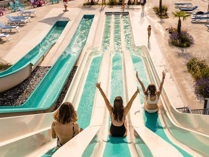 Camping Siblu Les Dunes De Contis - Funpass inclus - Mobilhome 6 personnes - Essentiel 2ch 6p Signature Clim in Saint-Julien-en-Born, Côte d’Argent