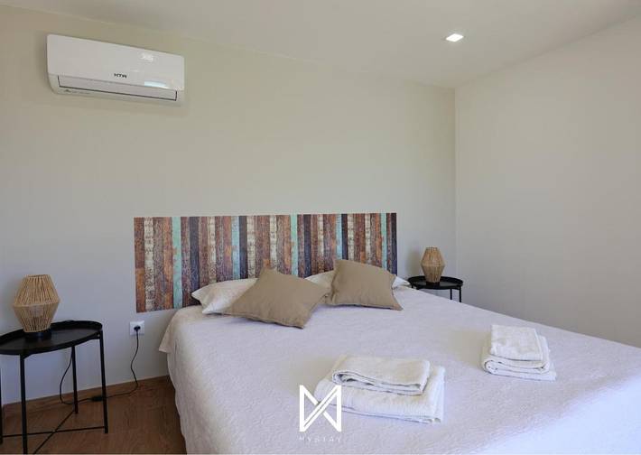 Location de vacances pour 5 personnes, avec piscine et jardin ainsi que terrasse et vue dans Pedraça - 2