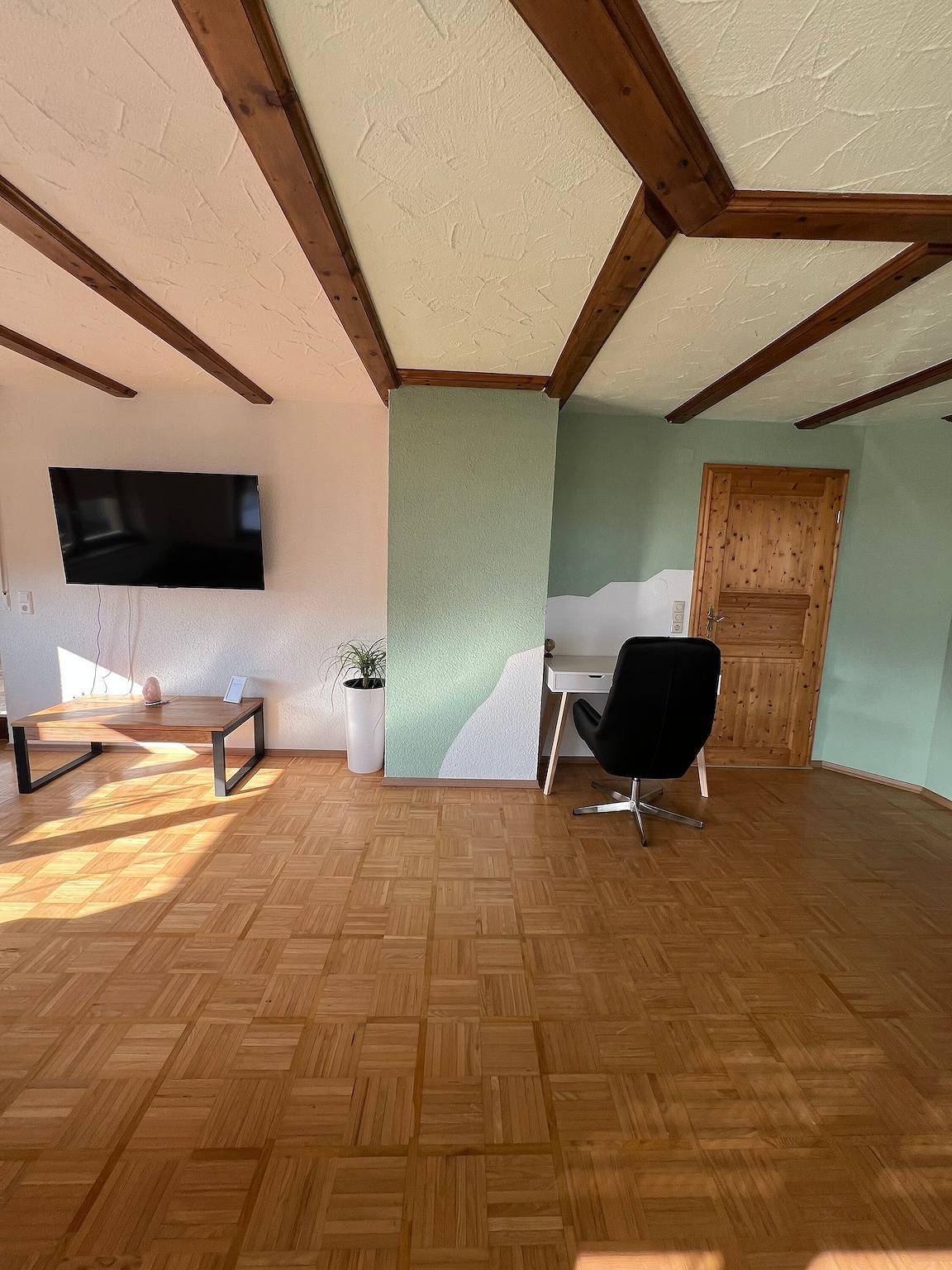 Ganze Wohnung, Apartment 'Sonnenschein' mit Bergblick, privater Terrasse und Wlan in Kißlegg, Region Bodensee-Oberschwaben