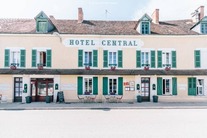 Hôtel pour 2 personnes, avec terrasse à Boussac