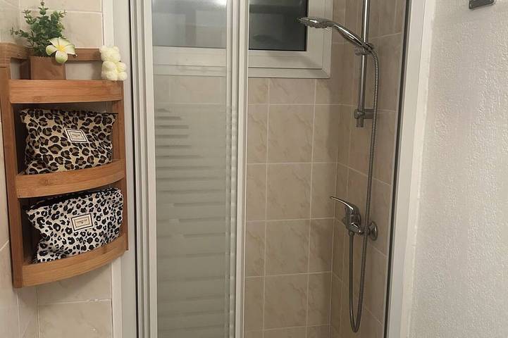 Ganze Wohnung, Ghisonaccia Bord de mer Charmant Appartement Rez-de-jardin in Ghisonaccia, Corte und Umgebung