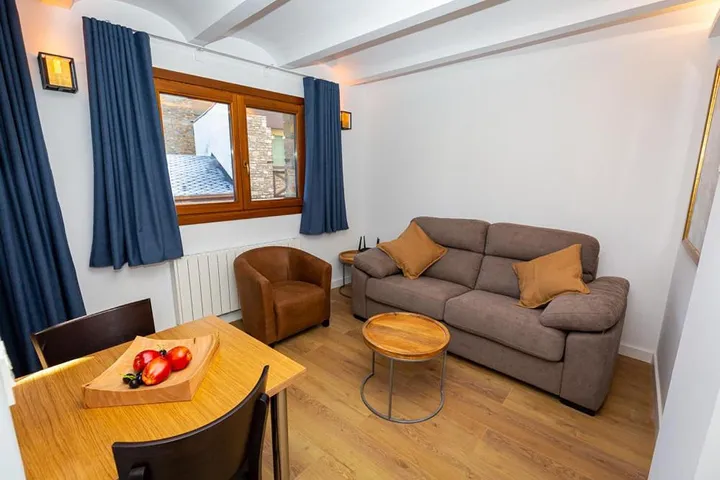 Ferienwohnung für 8 Personen, mit Balkon und Ausblick - 1