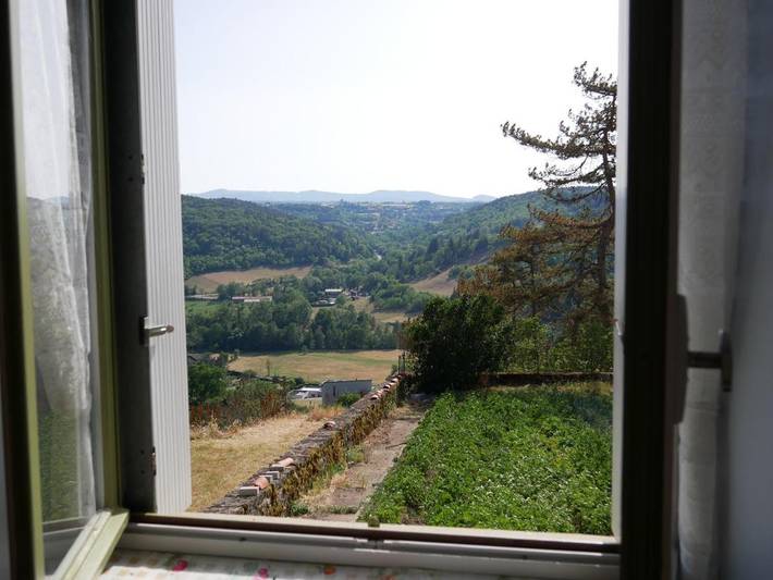 Location de vacances pour 6 personnes, avec jardin ainsi que terrasse et vue à Polignac - 4