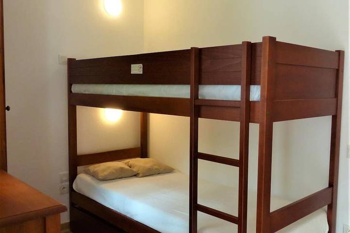 Gîte pour 5 personnes, avec piscine et terrasse à Uhart-Cize - 2