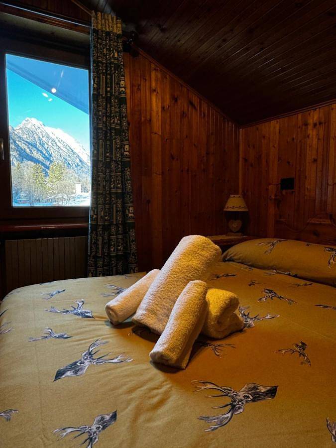 Gîte pour 6 personnes, avec vue et jardin dans Brusson - 3