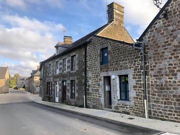 Gîte pour 5 personnes, avec jardin et terrasse dans Coglès